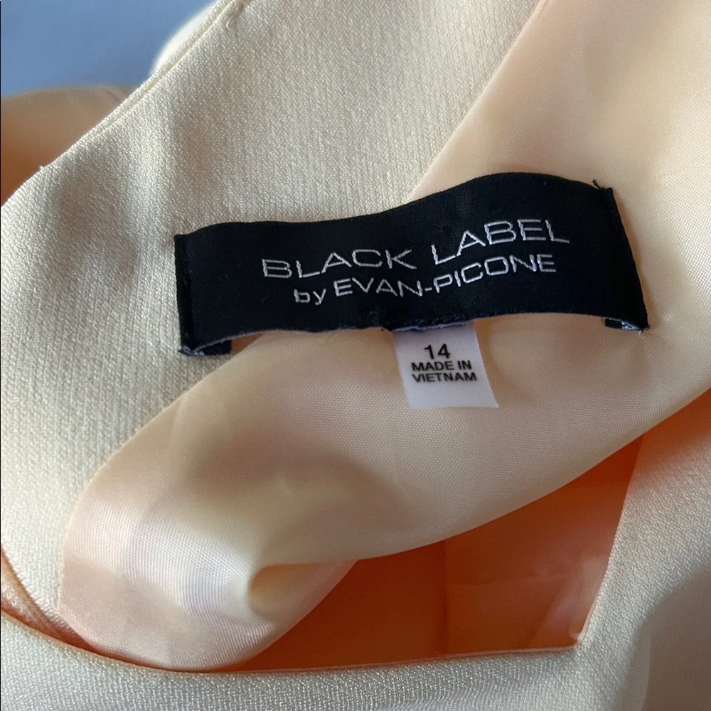 Evan Picone Black Label Yellow V Neck Dress EUC with Flared Bottom and Lining - Picture 2 of 4